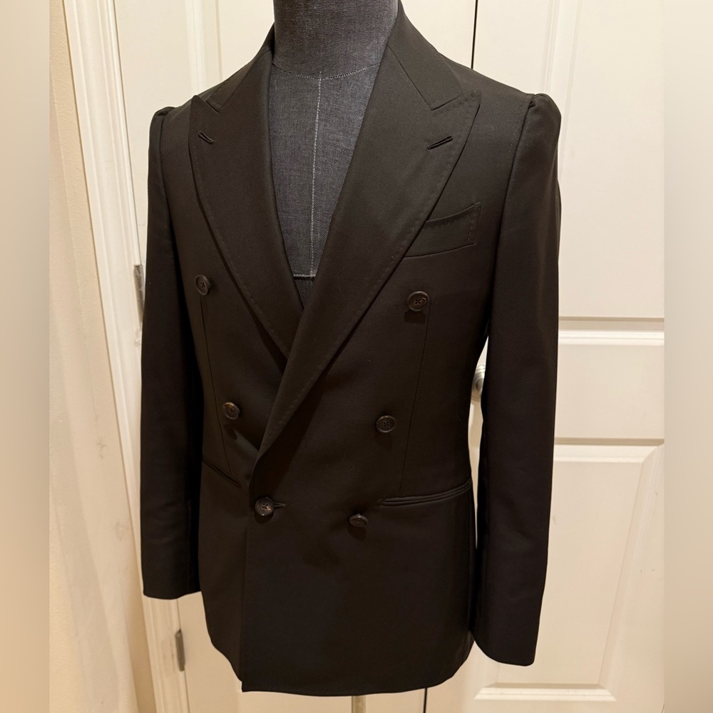 Suitsupply Black Double-Breasted Suit 32R*